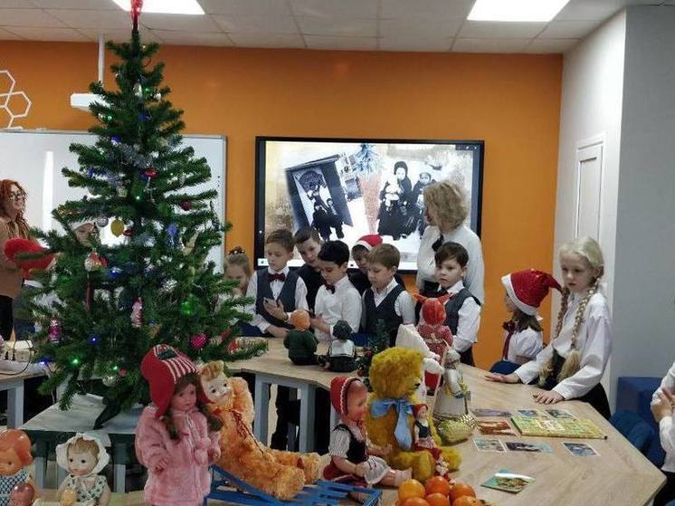 Ставропольских школьников познакомили с историей новогодних игрушек