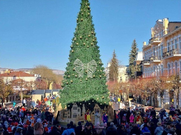 В Кисловодске  новогодние подарки получат более четырех тысяч дошколят