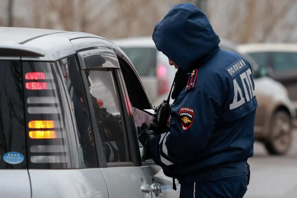 Безопасность на дорогах в новогодние каникулы обеспечивали сотрудники Госавтоинспекции.