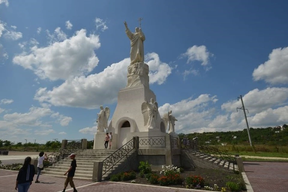 Храмовый комплекс Петра и Павла посещает множество туристов. Фото: из архива "КП".