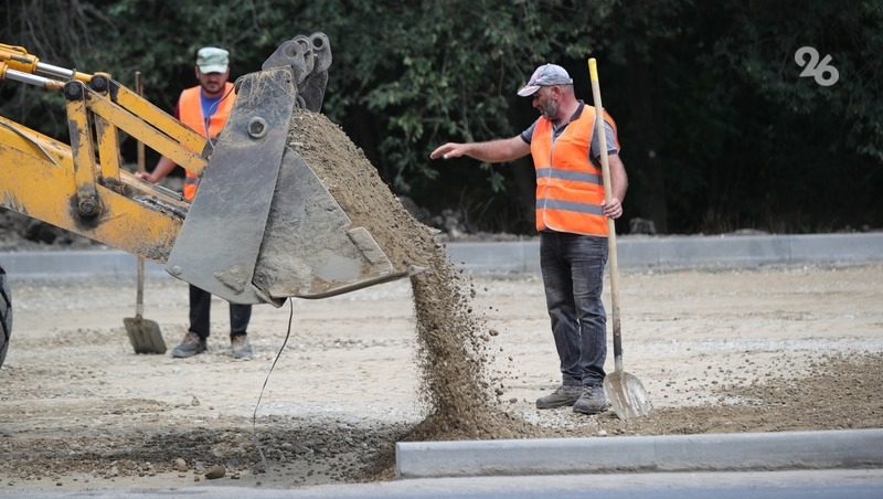 Два километра объездной дороги обновят в Туркменском округе по краевой программе