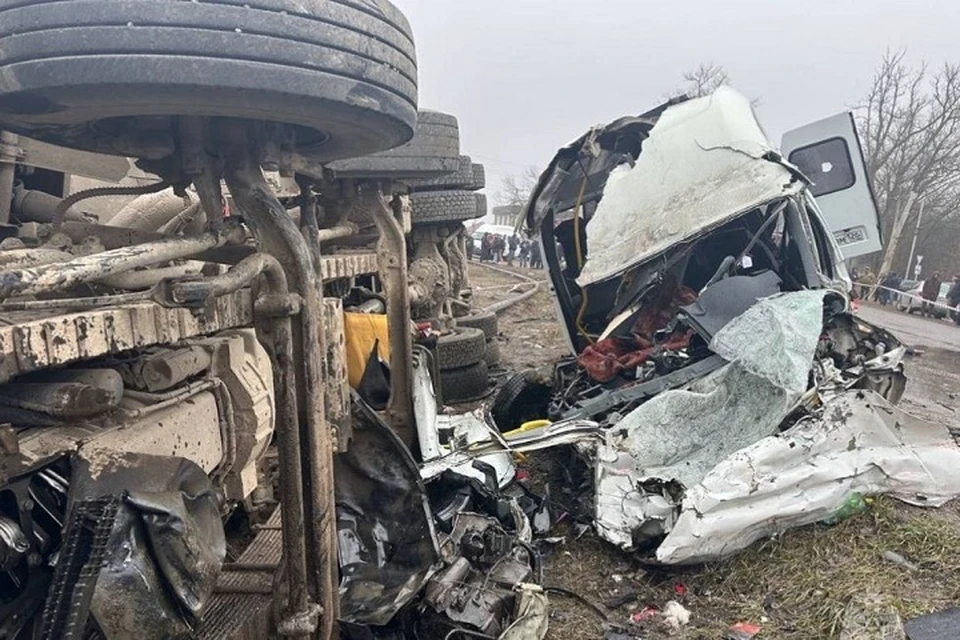 Авария унесла жизни семи человек. Фото: пресс-служба МЧС России.