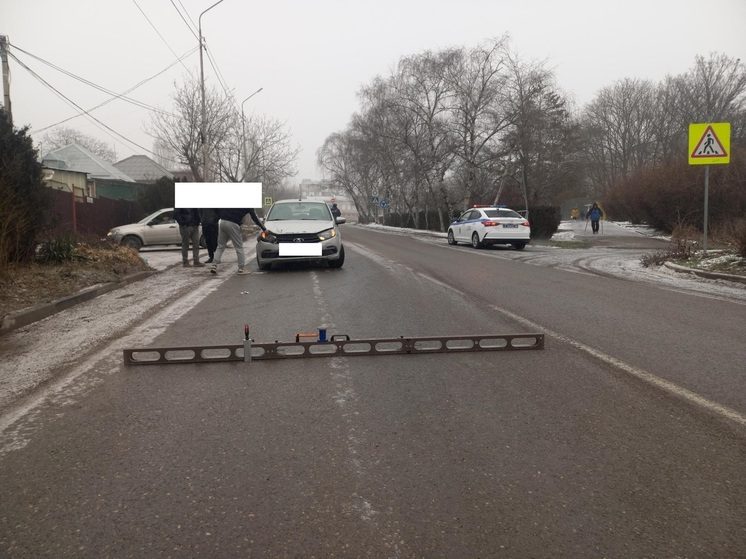 На Ставрополье 74-летняя пенсионерка попала под машину, перебегая дорогу
