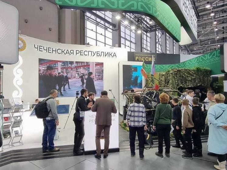 В День строительства на выставке в Москве начал работу стенд минстроя Чечни