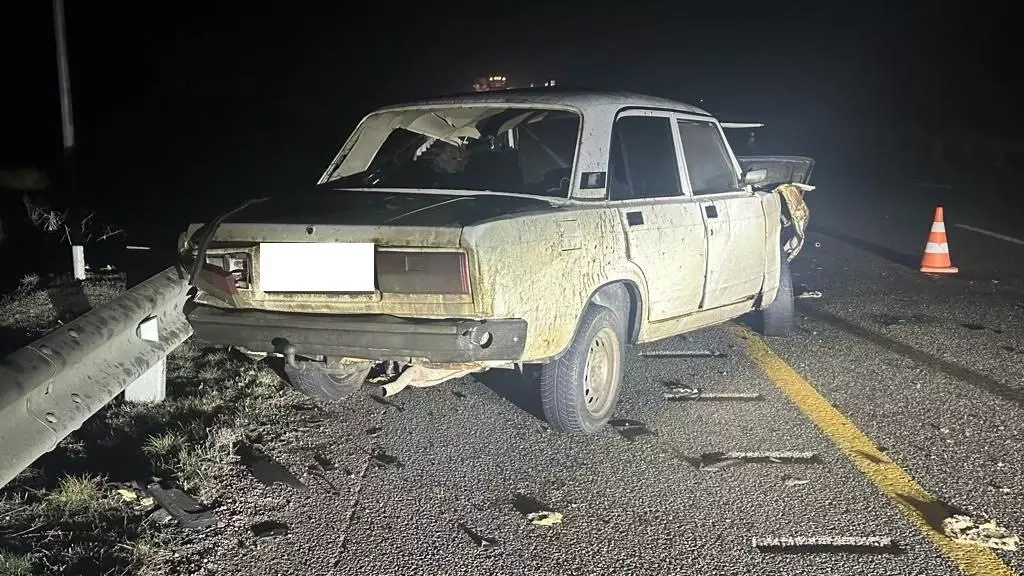 В реанимацию попал водитель легковушки после ДТП с грузовиком на Ставрополье5