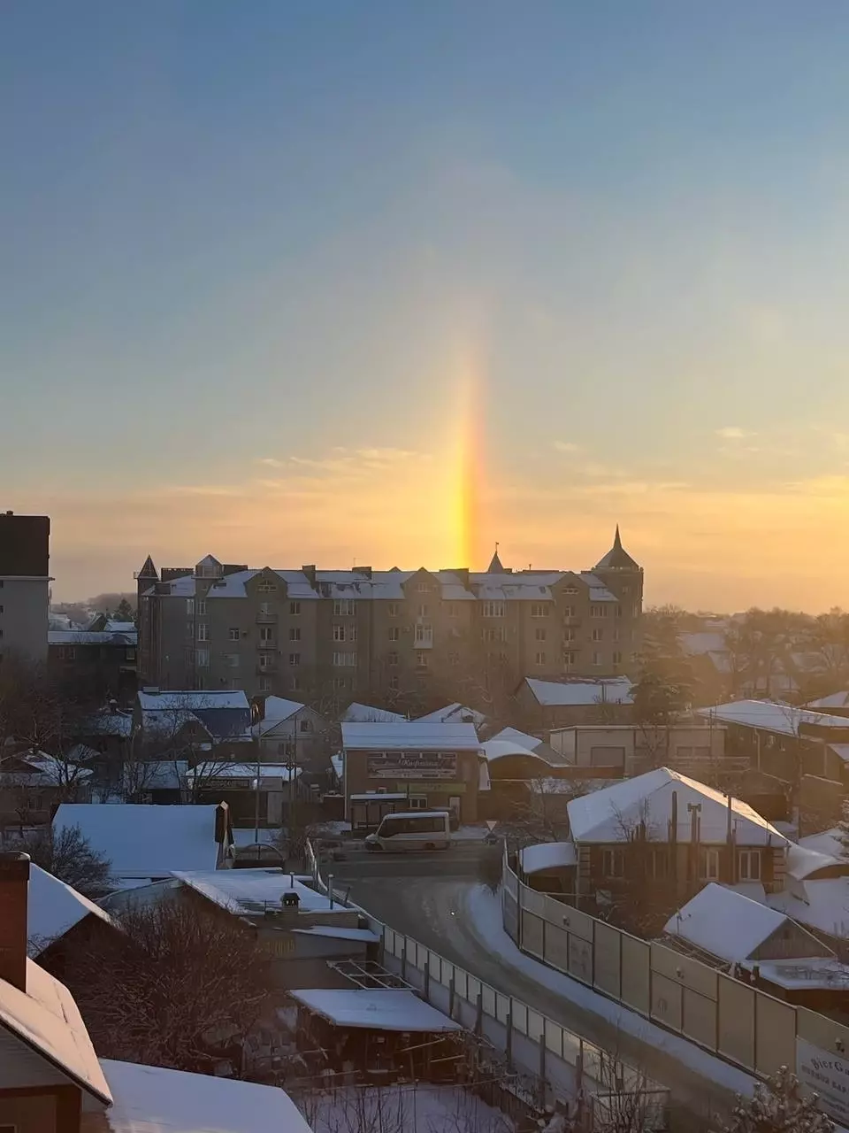 «Волшебное утро»: жителей Ставрополя восхитили три солнца в утреннем небе7