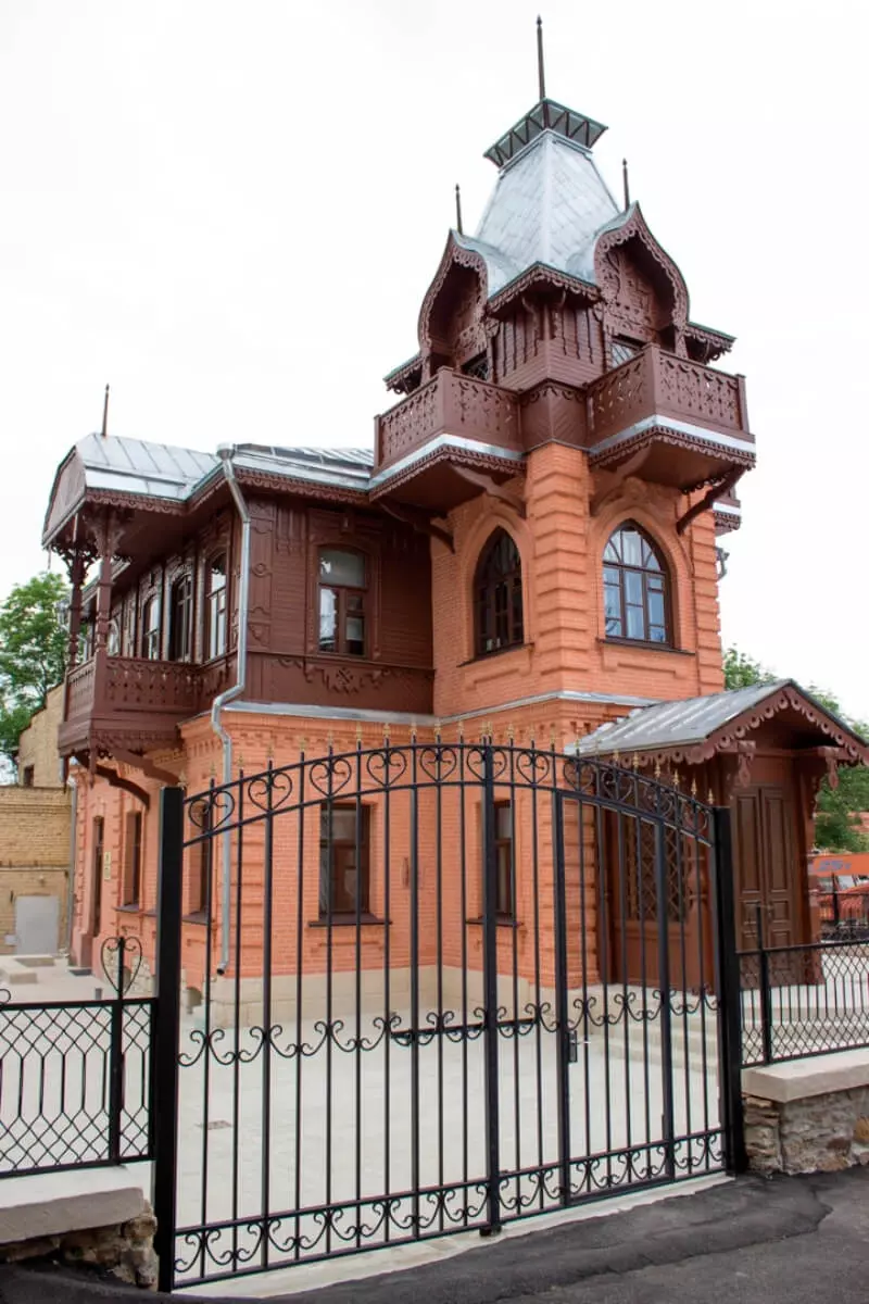 Жители Кисловодска предложили обсудить снос памятника эмигранту Солженицыну3