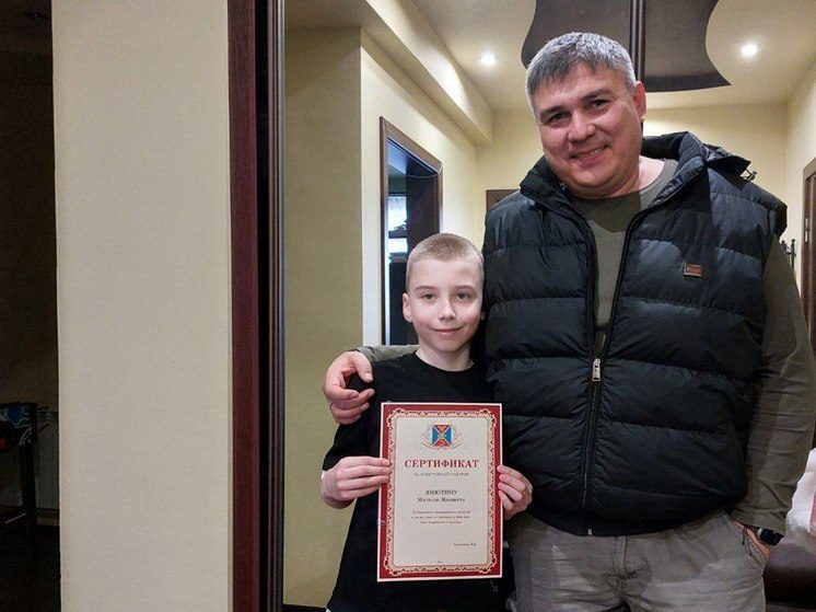 11-летний школьник из Ессентуков спас ястреба из ловушки на озере