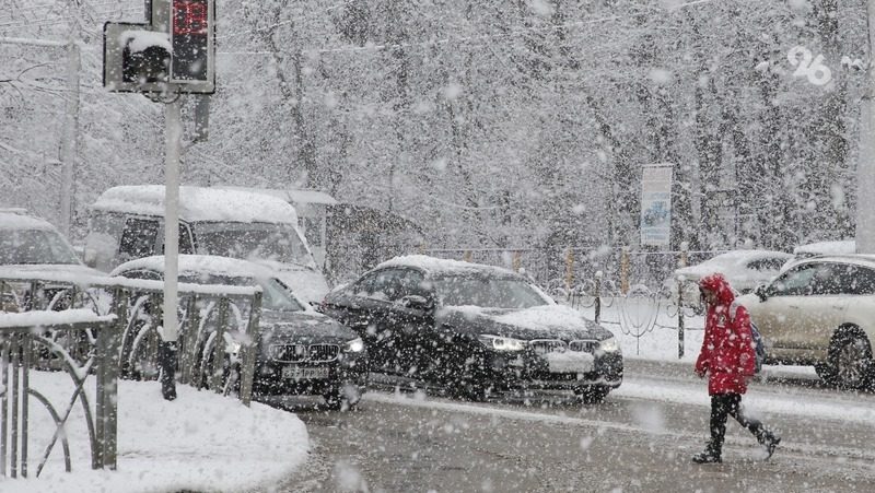 Большегрузам ограничили проезд в Александровском округе из-за непогоды