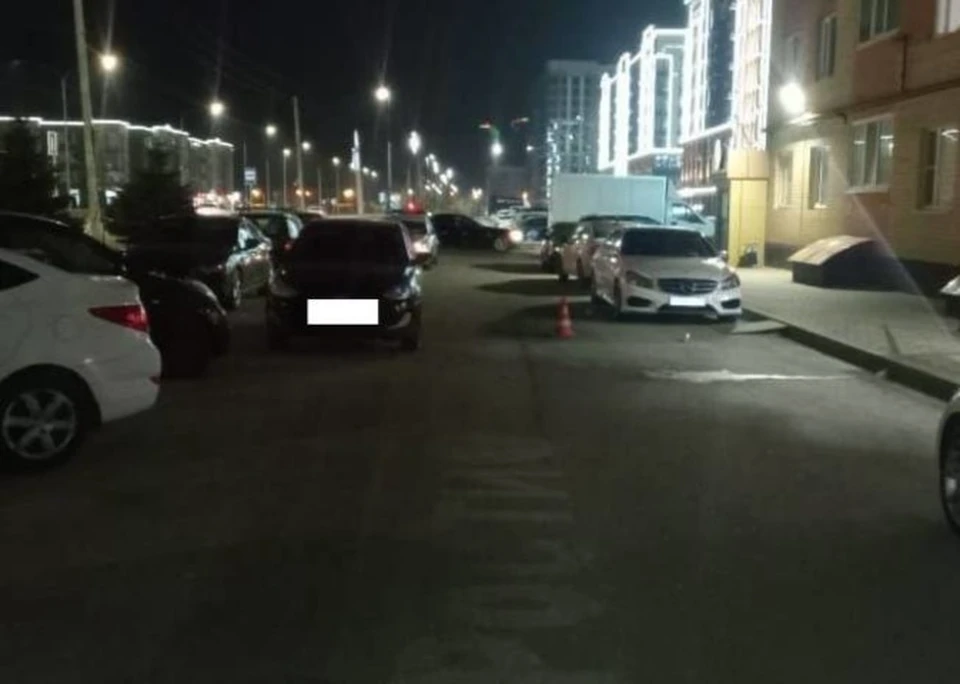 Четырехлетний ребенок попал под колеса машины в Ставрополе0