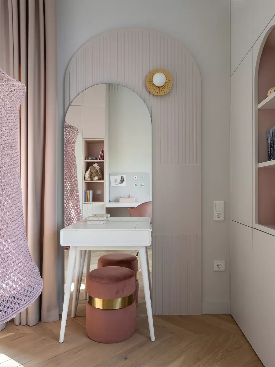 Ритмичные детали и продуманное зонирование в квартире для семьи дизайнера интерьера — проект Светланы Михайловой