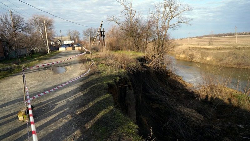 Губернатор Ставрополья поручил укрепить берег Егорлыка в оползневой зоне