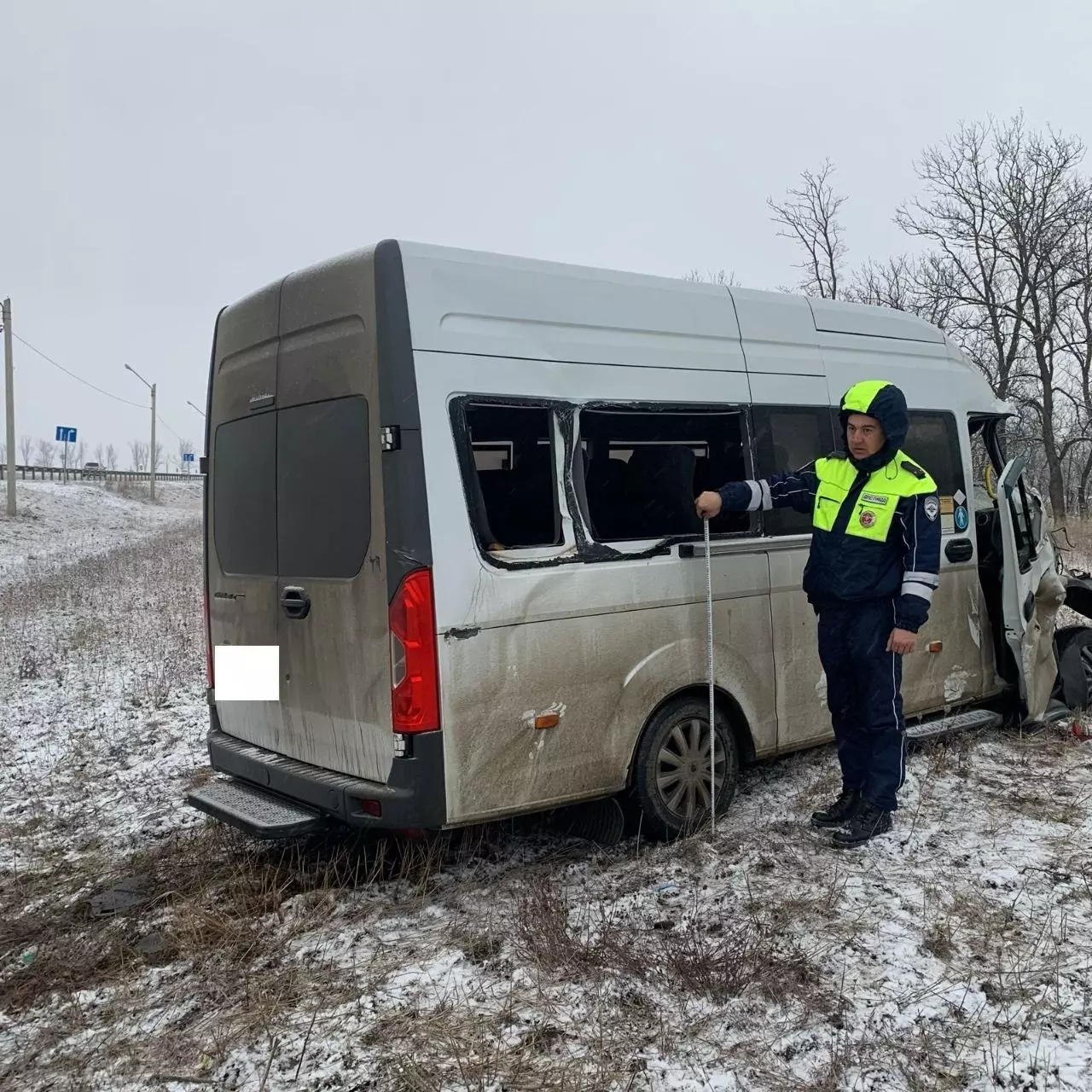Два человека ранены в аварии с трактором и маршруткой на Ставрополье