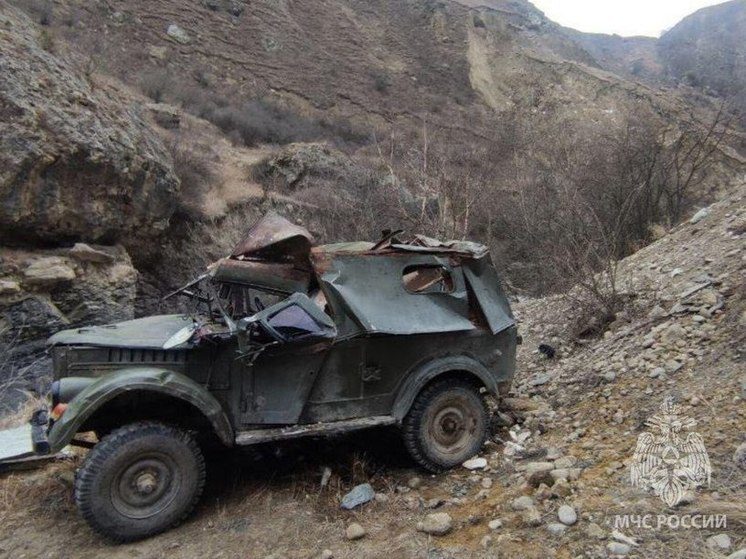 В Кабардино-Балкарии машина упала в обрыв в Чегемском ущелье, погиб водитель