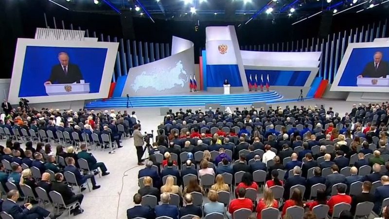 Владимир Путин призвал продолжать поддержку участников СВО и их семей