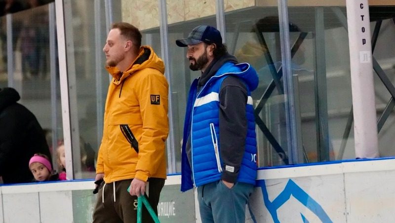 Фигурист Илья Авербух посетил школу зимних видов спорта в Ставрополе