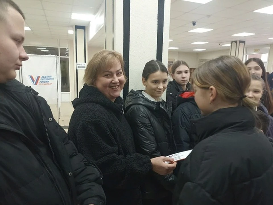 Мама 16 детей проголосовала на выборах президента в Ставрополе0