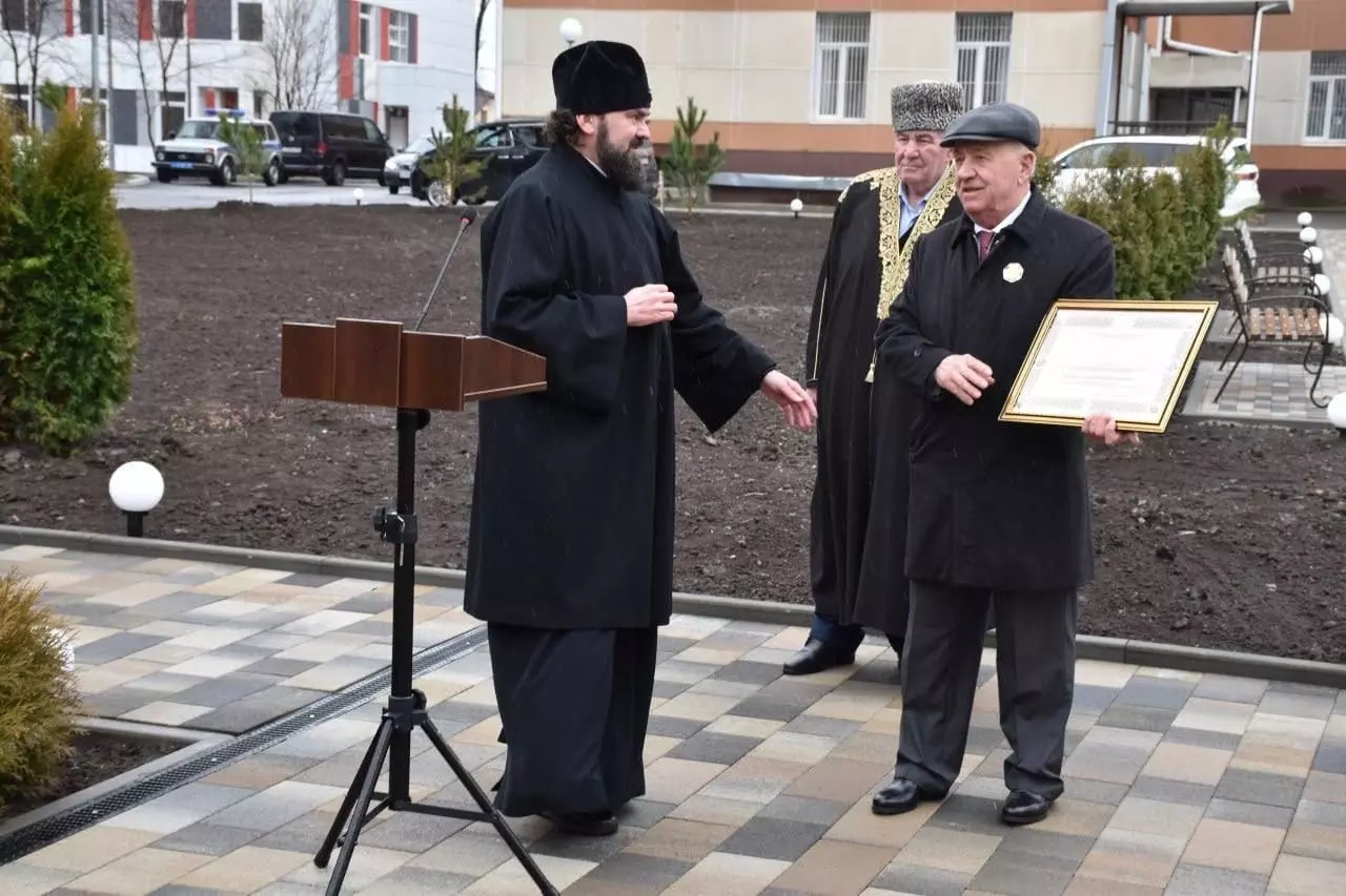 Мечеть и часовню открыли на территории республиканской больницы в КЧР3