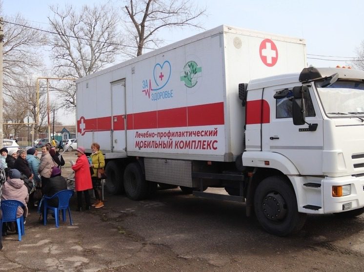 Медики краевого проекта «За здоровье» организовали приём в Буденновском округе