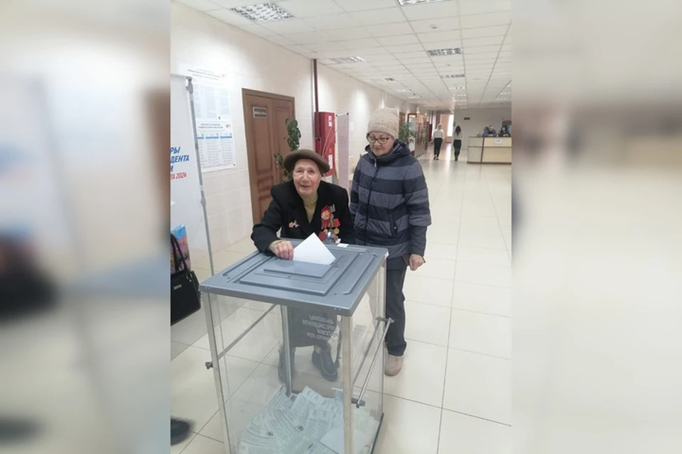 На Ставрополье 103-летняя пенсионерка проголосовала на выборах президента0