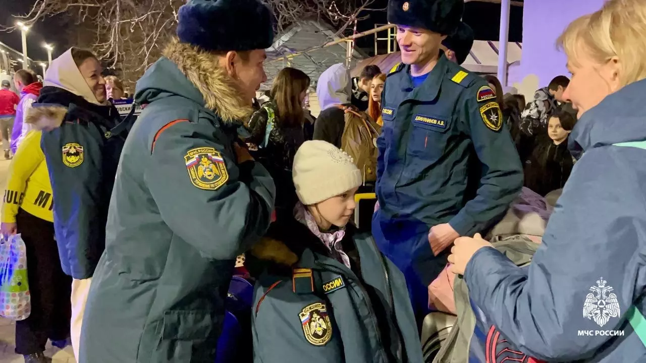 Около 400 эвакуированных детей из Белгорода прибыли на Ставрополье4