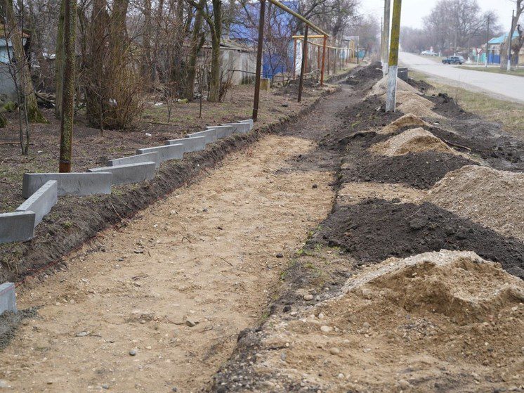 В Андроповском округе расширяют дорожную инфраструктуру