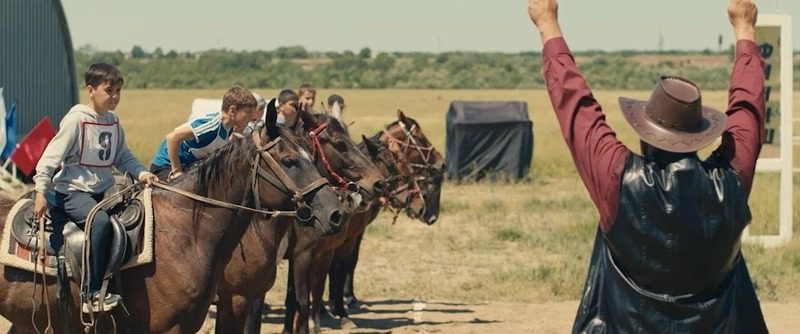 Сближает семью: режиссёр «Испытания аулом» — о том, как создавался фильм, и новых проектах