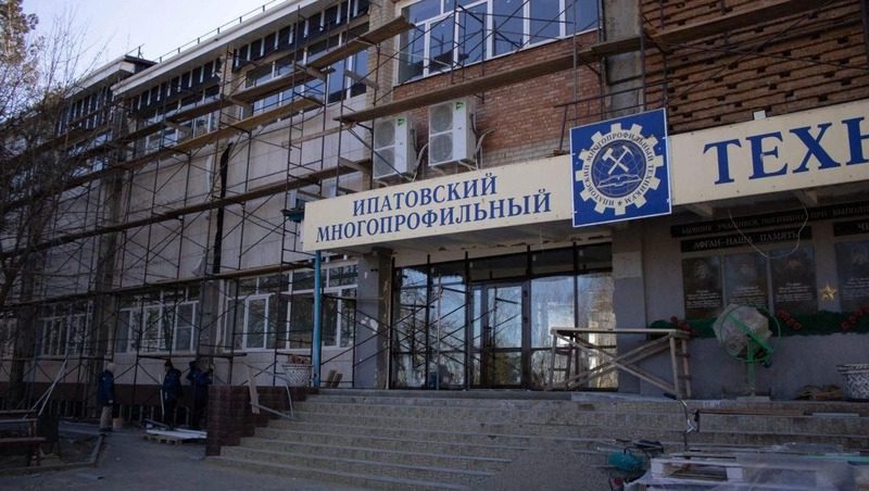 В многопрофильном колледже Ипатова обновили кровлю