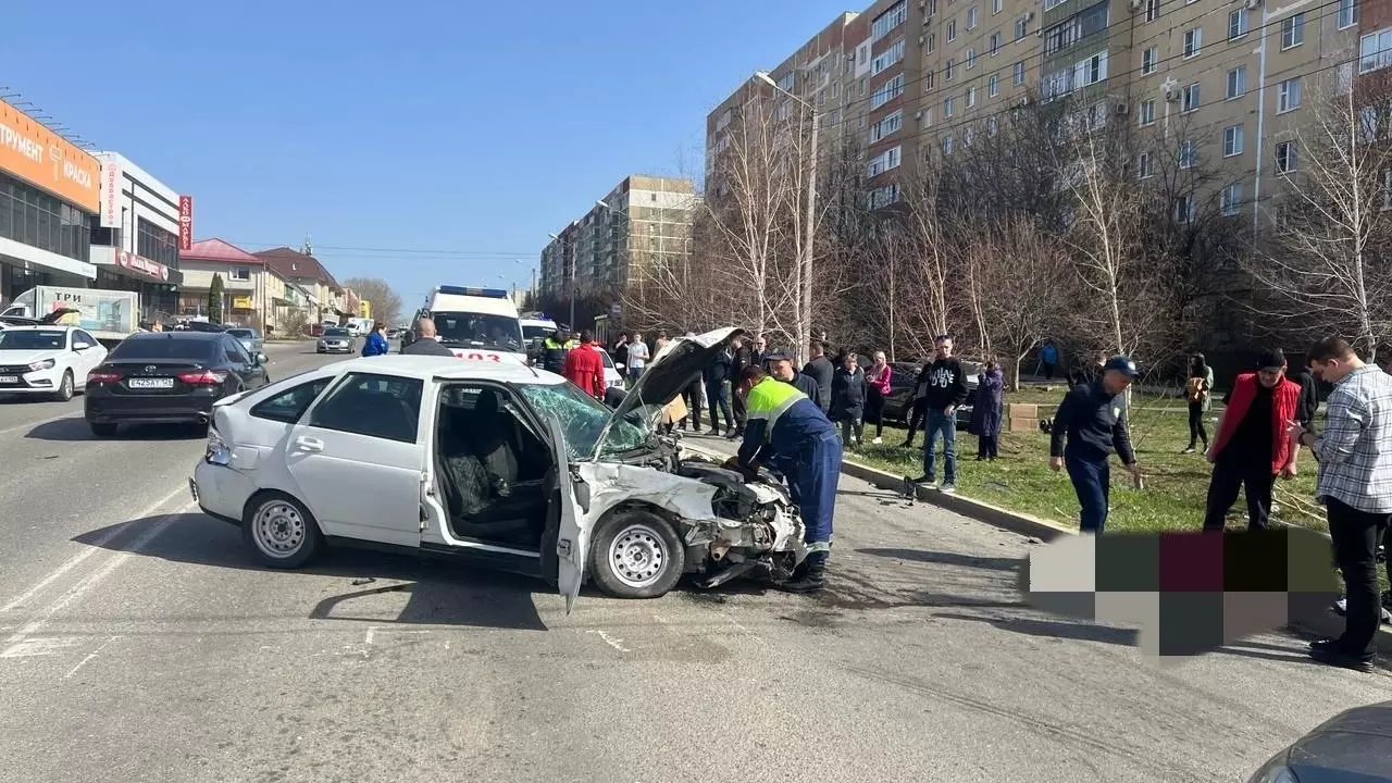 В Ставрополе сегодня, 1 апреля, произошло смертельное ДТП на улице Пирогова