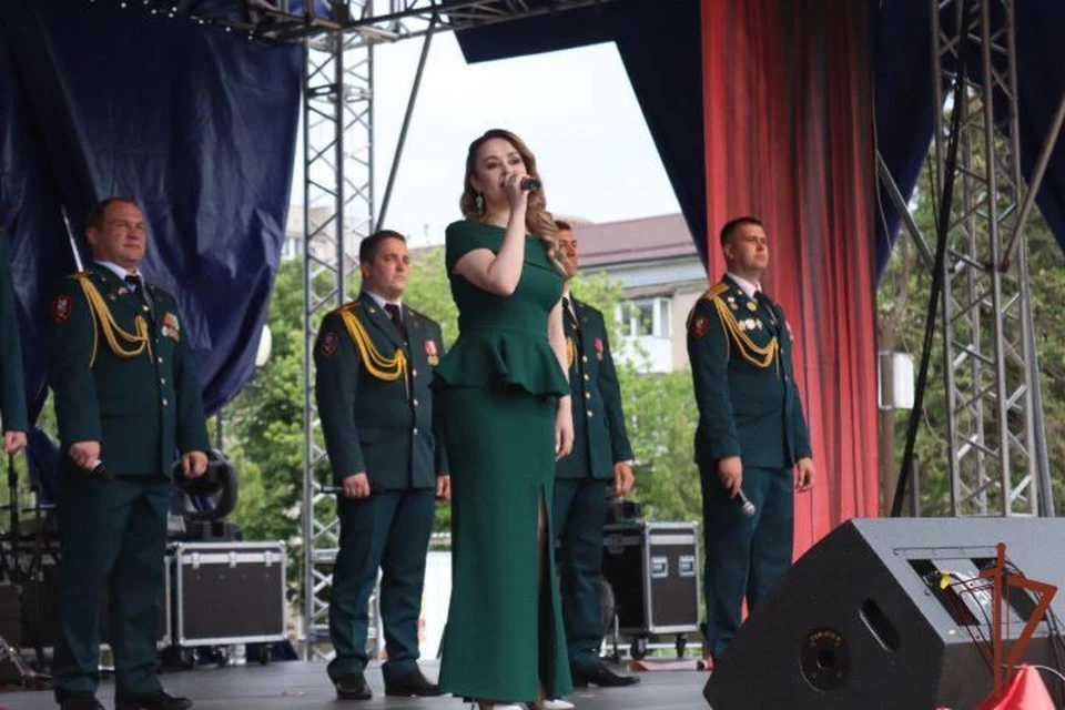 Артисты Росгвардии дали концерты на Северном Кавказе к Дню Победы0