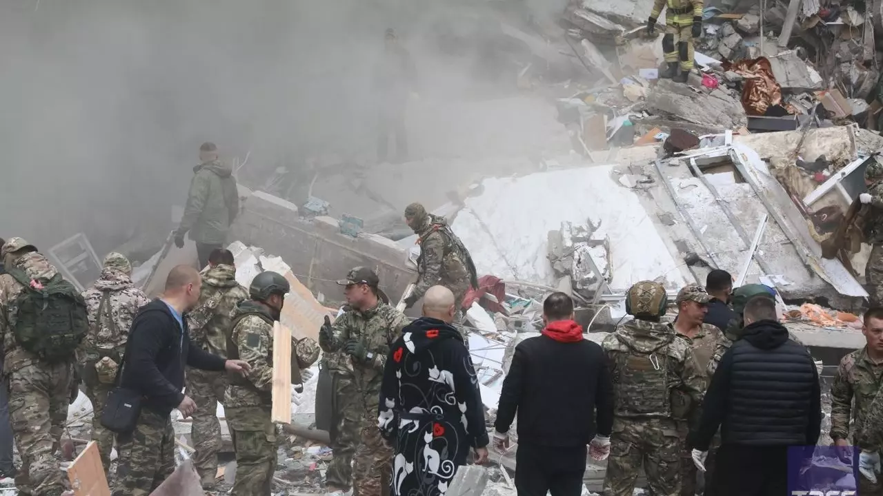 Что известно об обрушении многоэтажки после ракетного удара по Белгороду7