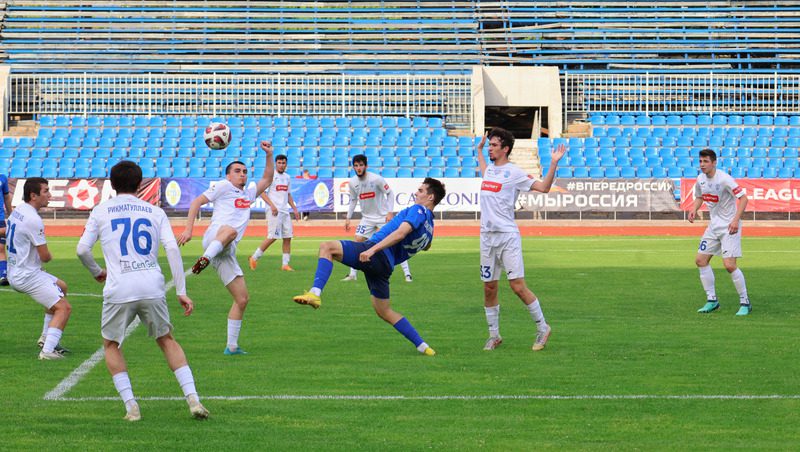 Футболисты «Динамо» на матче в Ставрополе подрались с «коллегами» из Махачкалы