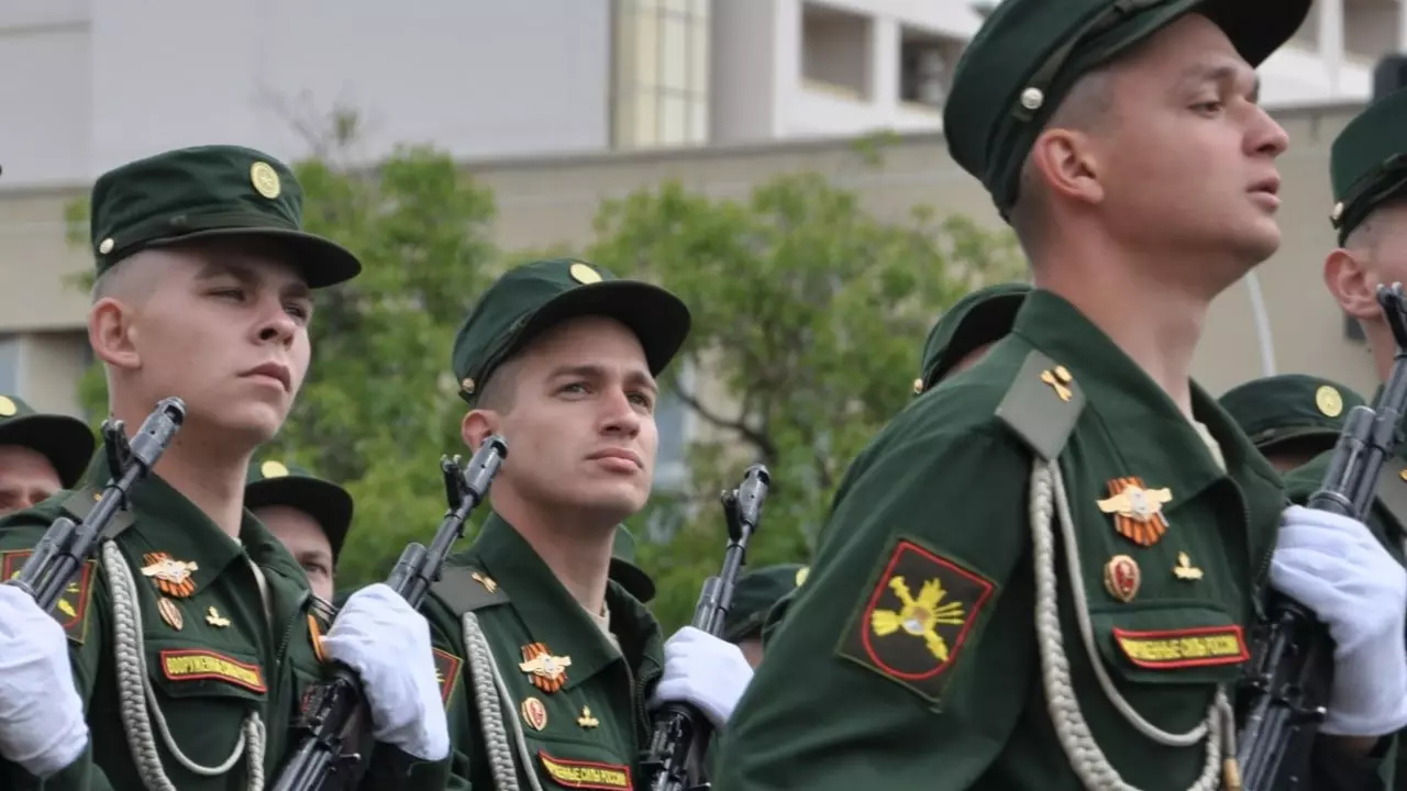 Как прошел парад Победы в Ставрополе11