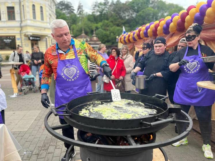 На «ГастроТеатре» в Кисловодске блюда из карнавального меню попробовали 5 тыс. человек