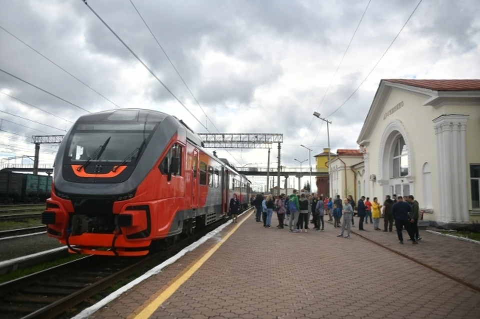 Пассажирский поезд насмерть сбил женщину возле Пятигорска0