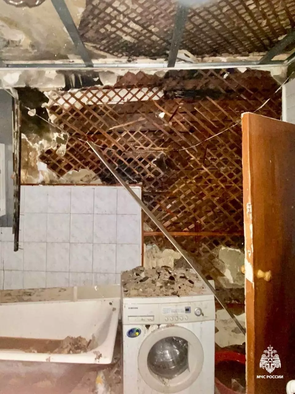 Пьяный мужчина устроил пожар и едва не сгорел в своей квартире в Ставрополе2