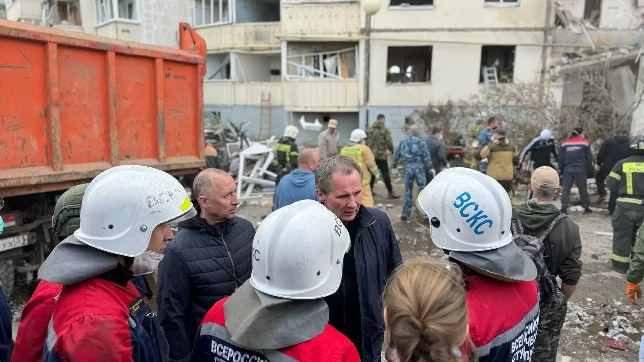 После обрушения дома в Белгороде найдены тела 15 человек6