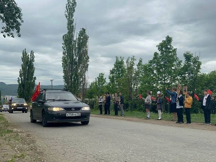 Предгорный округ принял участие в автопробеге ко Дню Победы