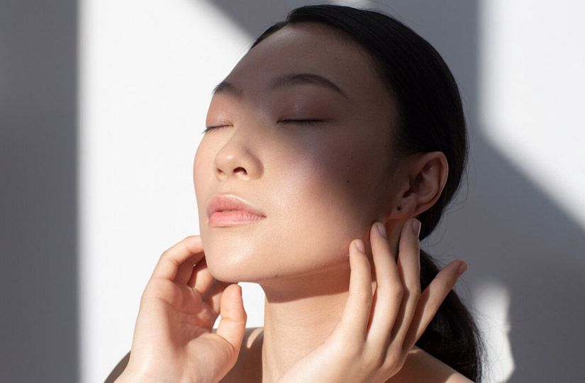 Щенячий взгляд и зацелованные губы: восемь приёмов корейского макияжа1