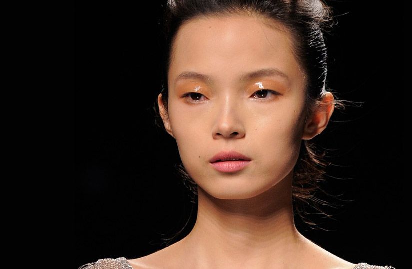 Щенячий взгляд и зацелованные губы: восемь приёмов корейского макияжа2