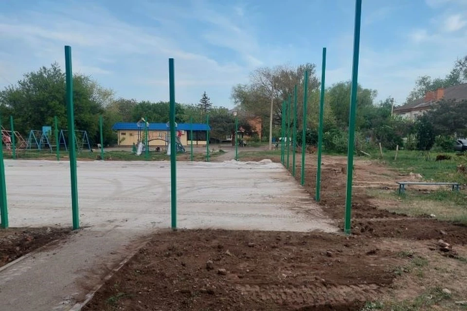 Строительство новой детской площадки стартовало в Ипатово0
