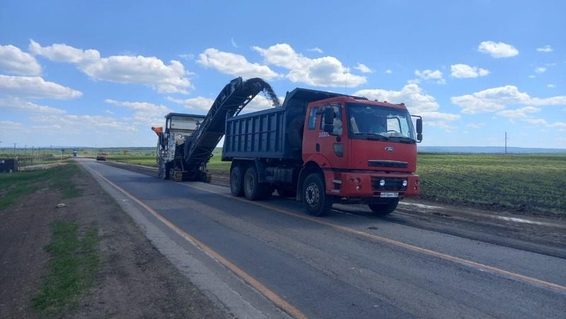 Трассу Сенгилеевское — Новотроицкая начали ремонтировать по нацпроекту