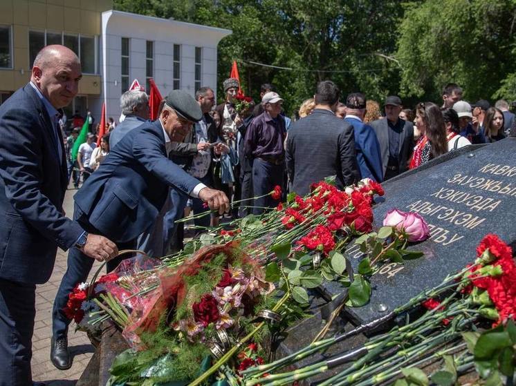 В Черкесске прошёл митинг, посвященный Дню памяти жертв Кавказской войны