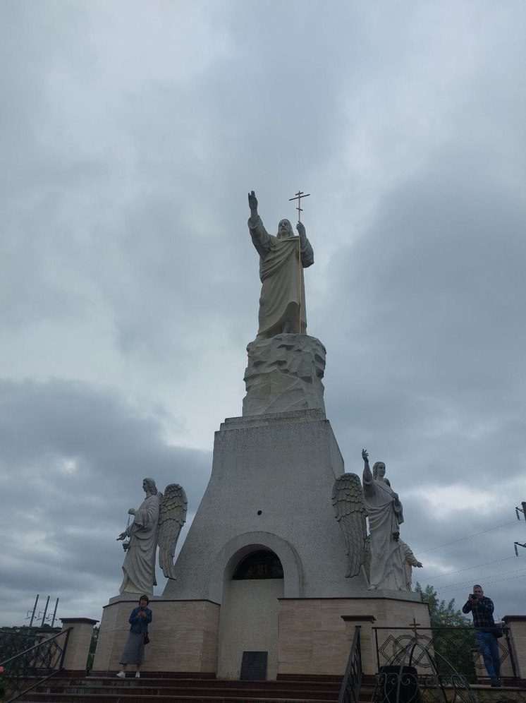 В Ессентуках освятили самый высокий в Европе скульптурный образ Иисуса Христа