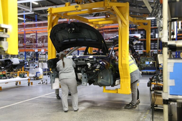 В России могут начать производство автомобилей под новым брендом