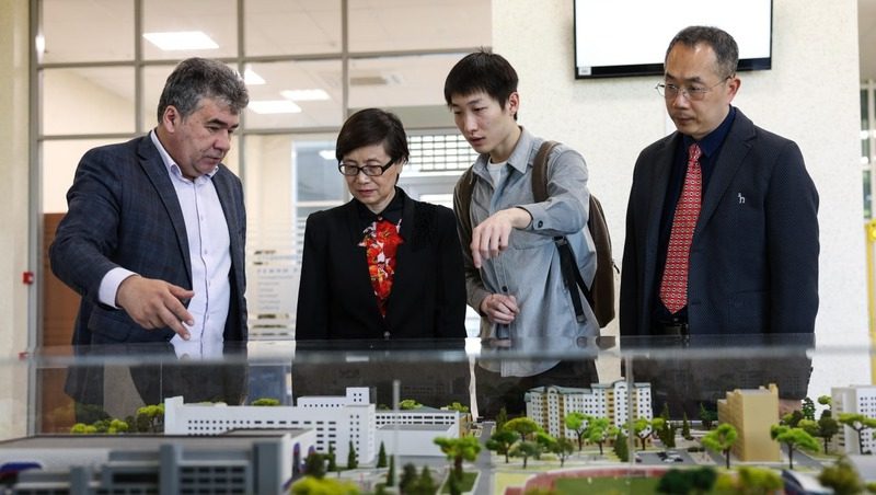В СКФУ побывала делегация Аньхойского технологического университета из Китая