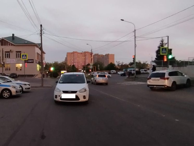 В Ставрополе водитель без прав сбил перебегавшего дорогу школьника