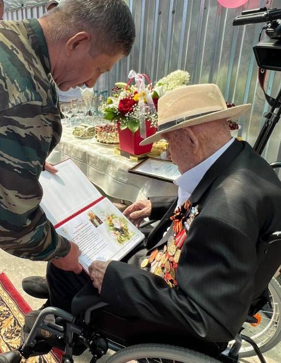 102-летнего ветерана ВОВ из Карачаево-Черкесии наградили орденом «За заслуги»  Ставрополь (Кавказ)1