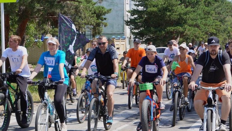 Более 150 жителей Кочубеевского округа поучаствовали в велопробеге в День России