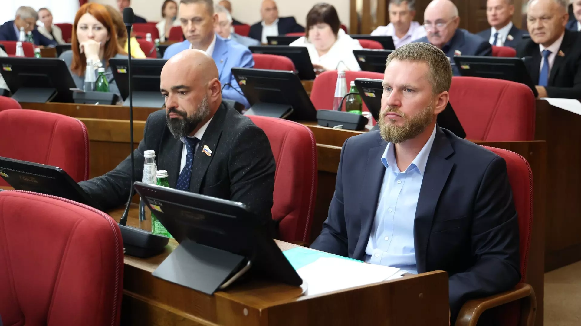 Дума Ставрополья внесла изменения в бюджет края и приняла несколько законопроектов1